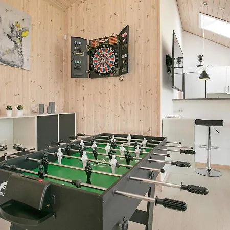 8 Person In Idestrup Bøtø By